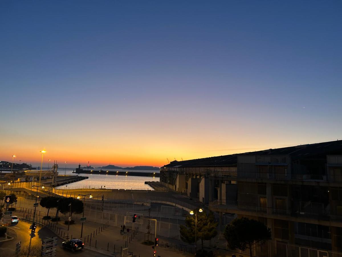 Le Quai Du Mucem Apartment Марсилия Екстериор снимка
